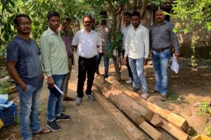 Forest Department team seized 71 pieces of teak from home