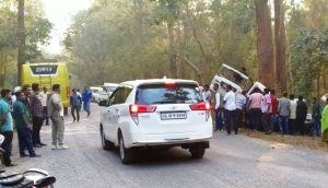 6 killed in road accident on Gidam-Barsur road
