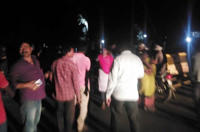 Villagers accuse police of assault on National Highway