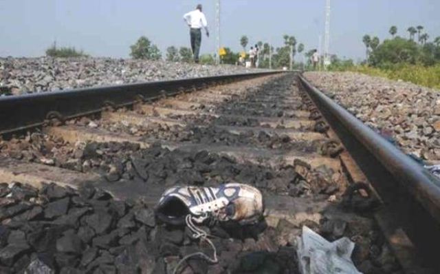 Worker killed by train in Kirandul