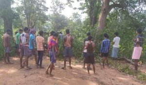 Villagers blocked the way to cut trees due to fear of Corona