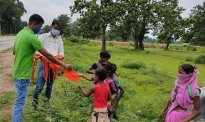 Police distributed face masks in Containment Zone