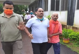 ACB team arrested Tehsildar for taking 50,000 bribes