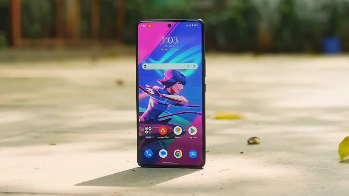 Asus ROG Phone 8 Pro Display