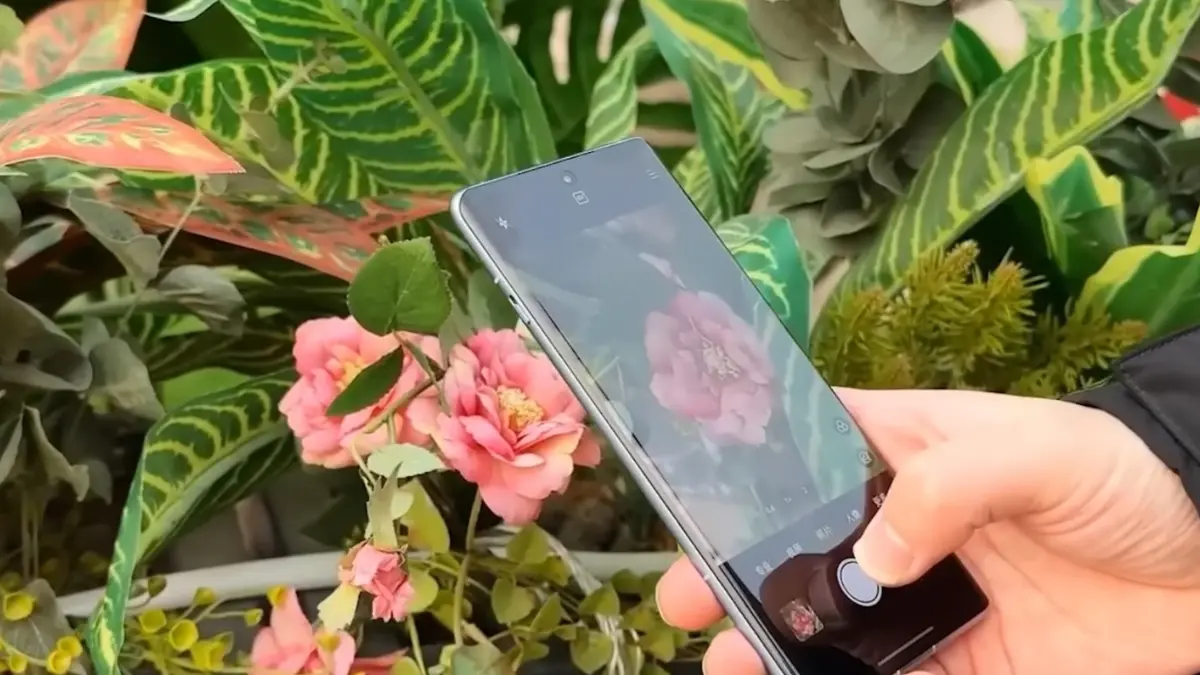 OnePlus 12R Camera