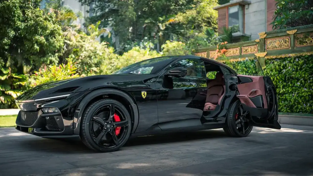 Ferrari Purosangue SUV Car