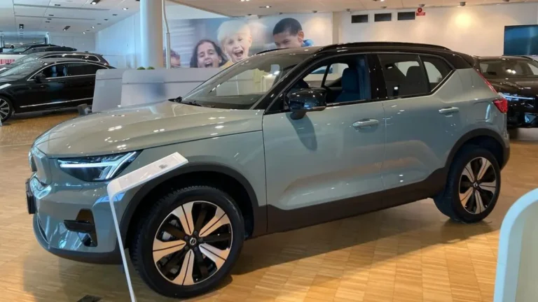 Volvo XC40 Recharge Electric Car